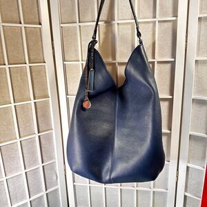 Gili Women's Pebbled Leather Slouchy Magnet Closure Shoulder Bag